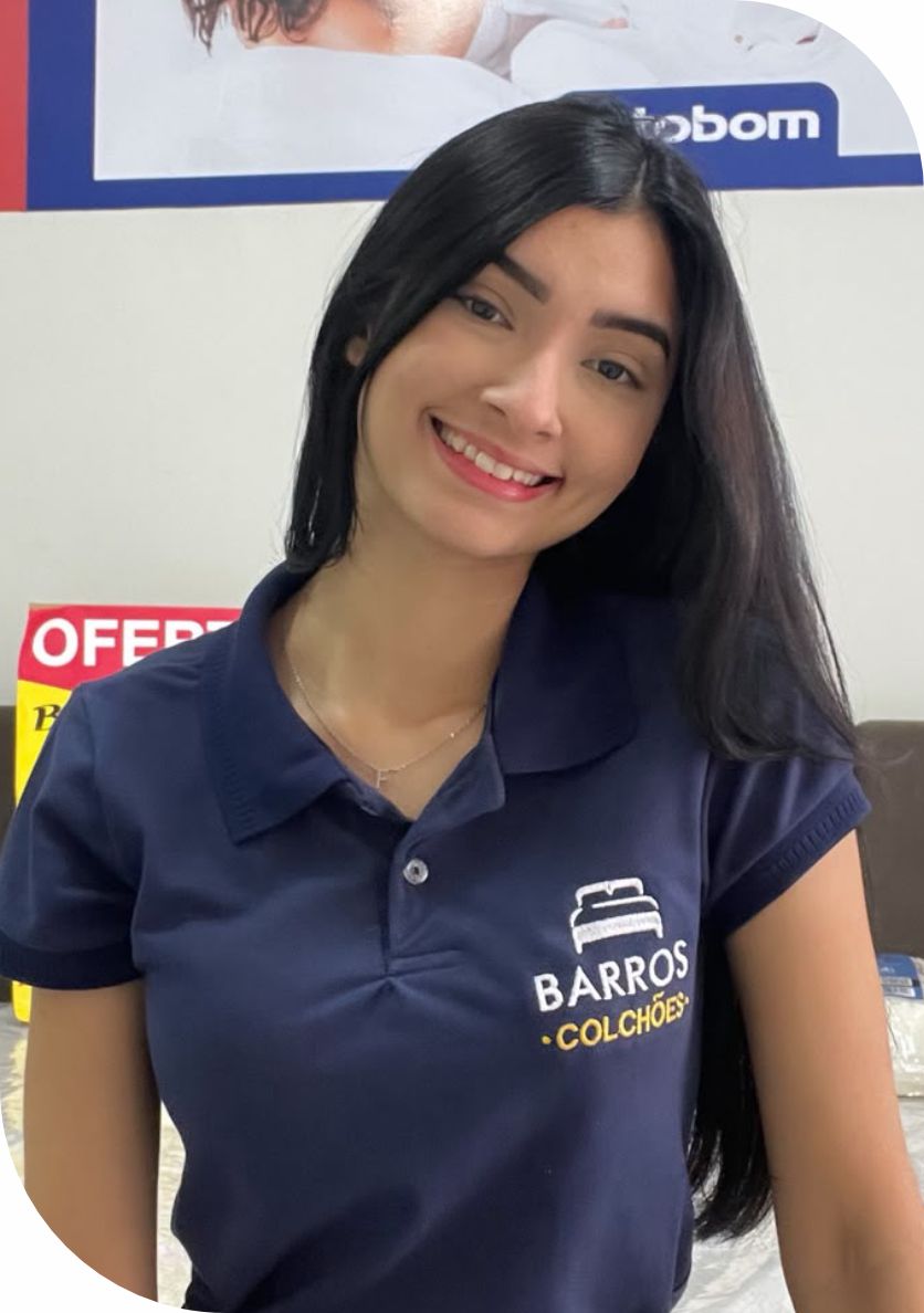 Fernanda, consultora da Barros Colchões